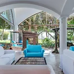 Hotel Phi Sighientu Capitana