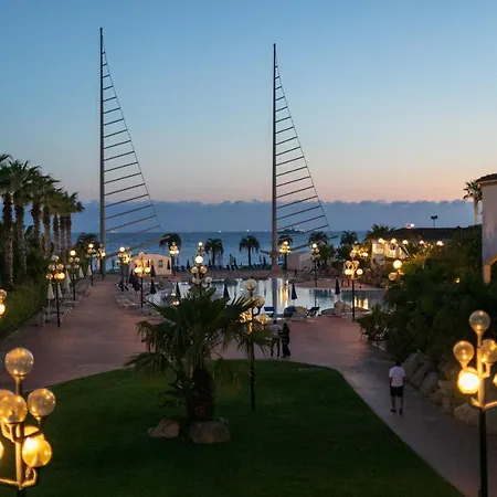 Hotel Phi Sighientu Capitana