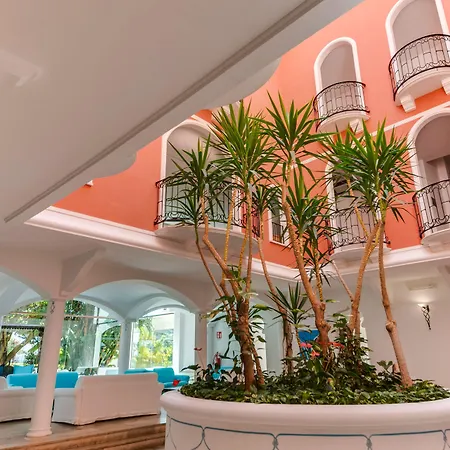 Hotel Phi Sighientu 4*