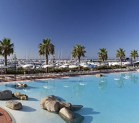 Phi Sighientu Hotel 4*