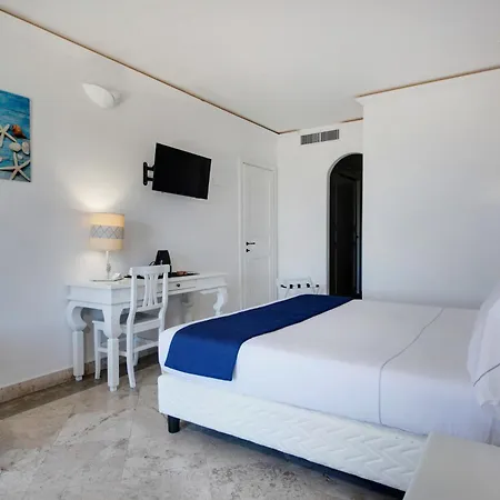 Phi Sighientu 4* קפיטנה